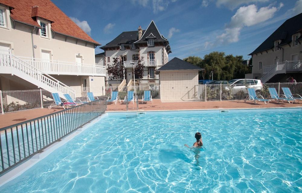 Residence Odalys Le Domaine Des Dunettes Cabourg Exteriér fotografie