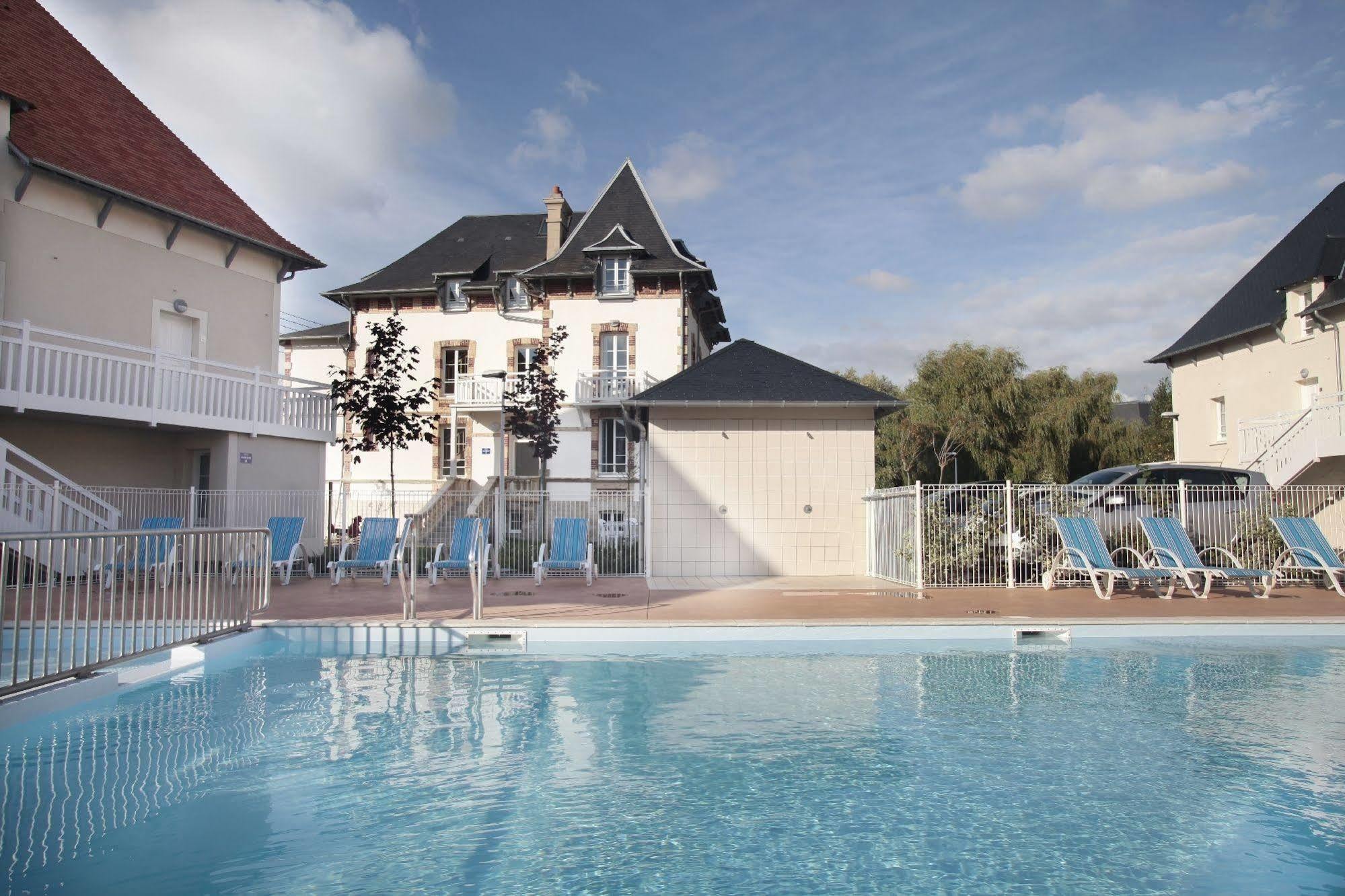 Residence Odalys Le Domaine Des Dunettes Cabourg Exteriér fotografie
