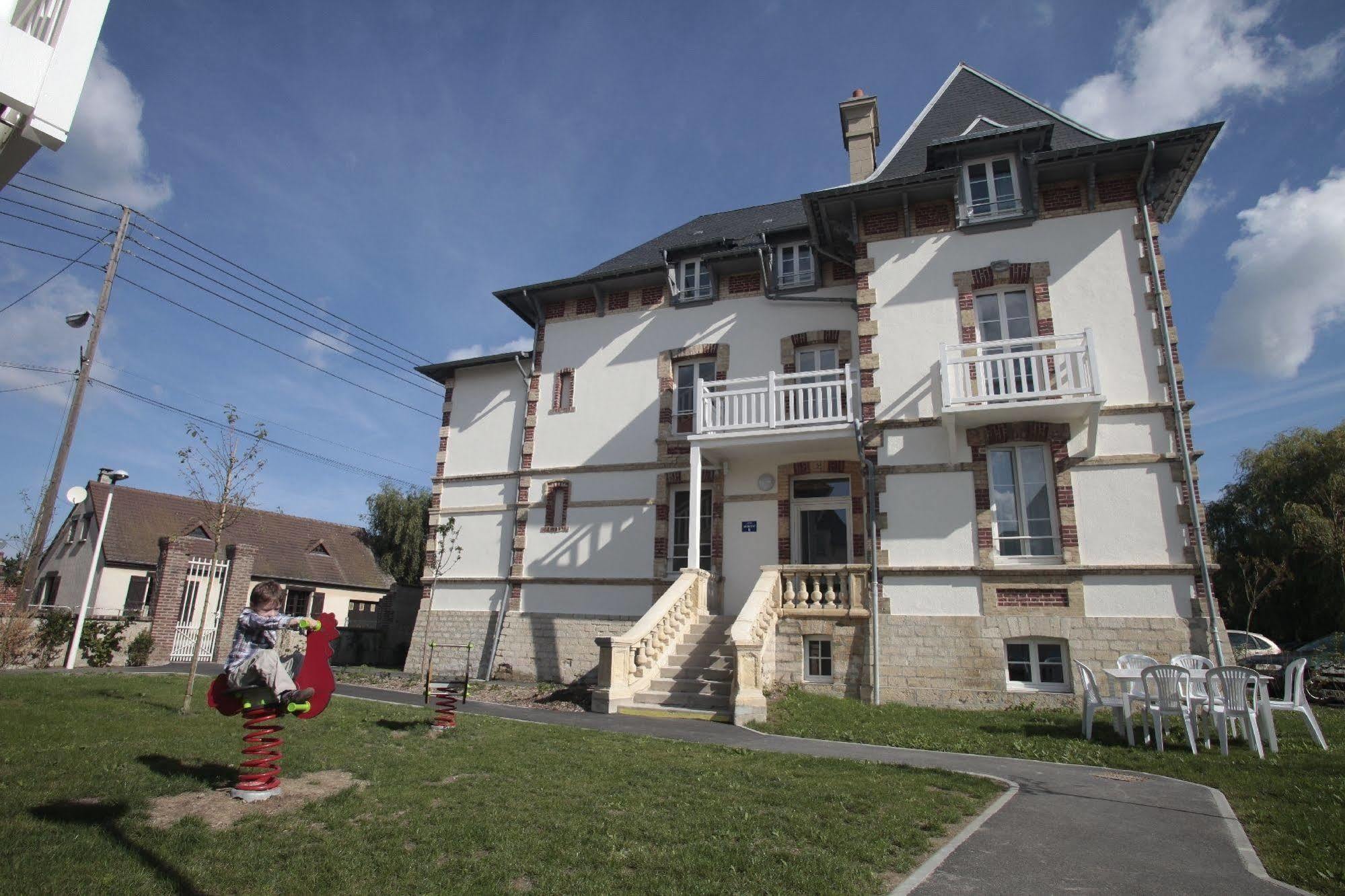 Residence Odalys Le Domaine Des Dunettes Cabourg Exteriér fotografie
